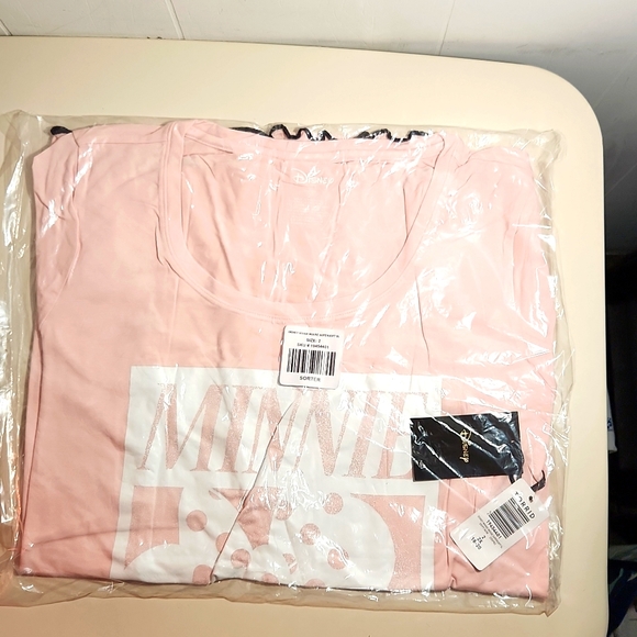 ❤️NWT VINTAGE TORRID TOP - MINNIE MICKEY MOUSE SUPER SOFT SHORT SLEEVE SLEEP TEE - Picture 3 of 14